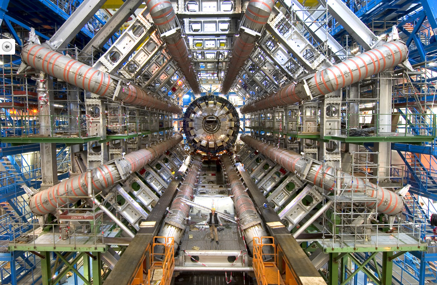 WYCIECZKA SZKOLNA DO INSTYTUTU CERN 